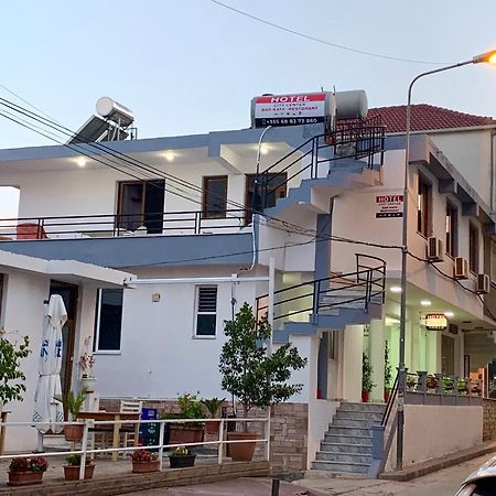 City Center Sarande Bagian luar foto