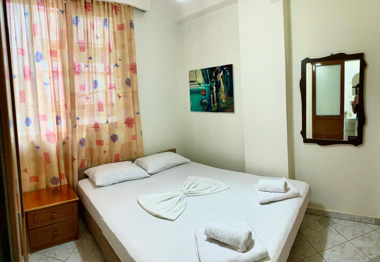 City Center Sarande Bagian luar foto