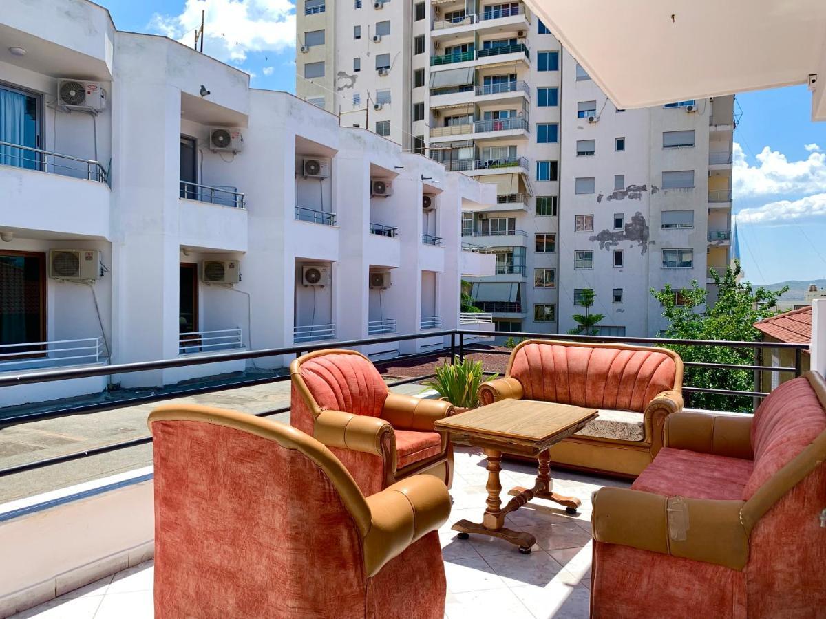 City Center Sarande Bagian luar foto